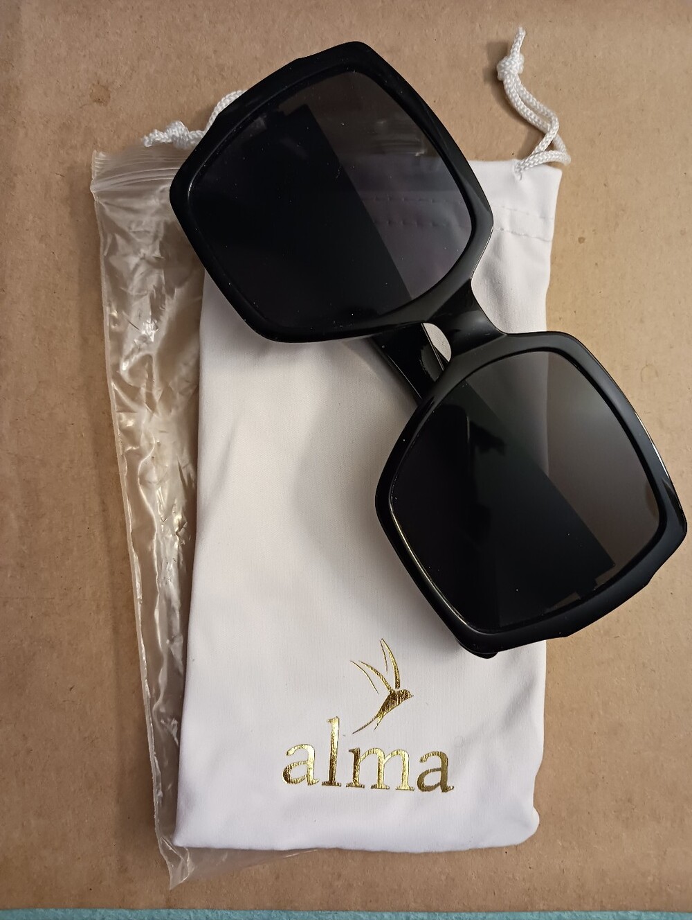 Nora Women's Oversized Square Sunglasses Black Plastic Frame UV Protection Alma